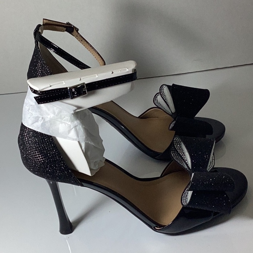 I.N.C. International Concepts
Naasira Bow Dress Sandals, - Picture 5 of 8